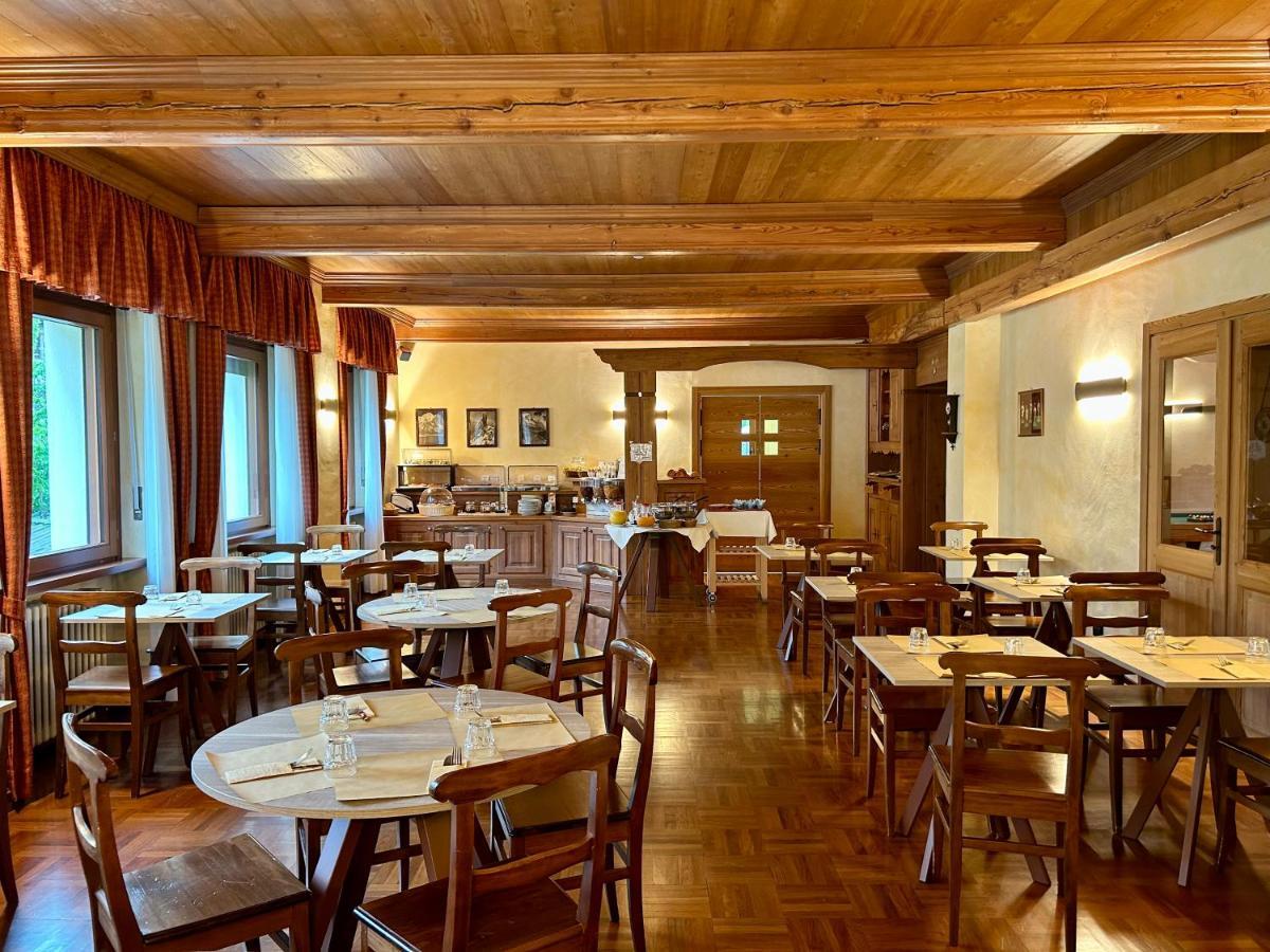 Hotel Croux Courmayeur Exterior foto