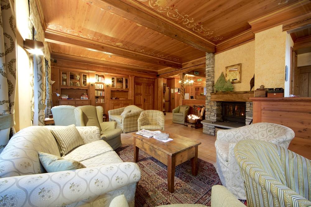 Hotel Croux Courmayeur Exterior foto